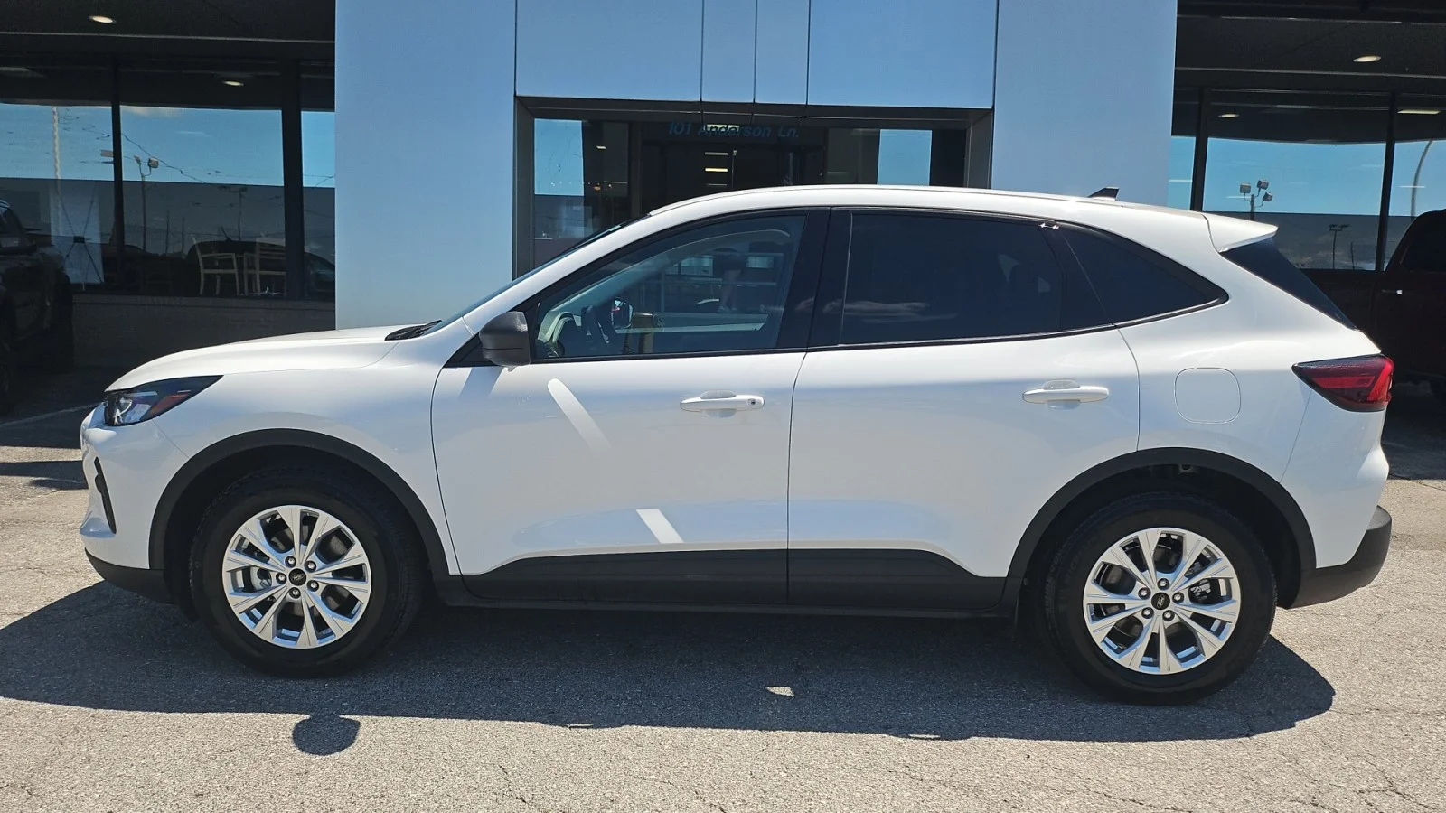 Used 2025 White Ford Active FWD image 2