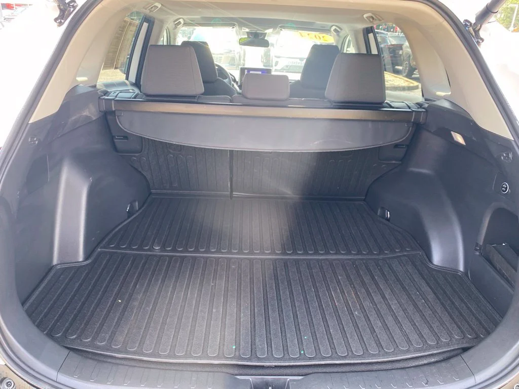 Used 2024 White Toyota XLE image 10