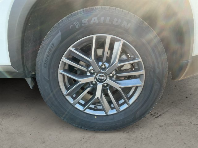 Used 2023 White Nissan S image 9