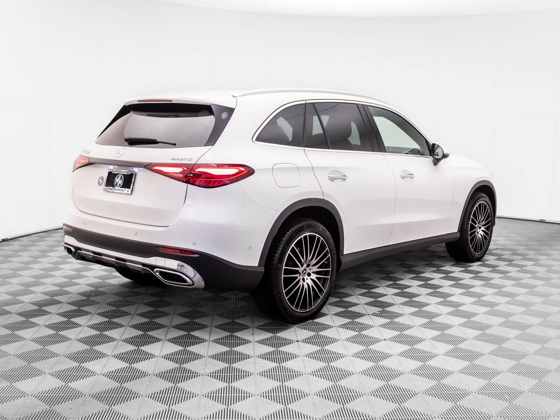 Certified Used 2026 White Mercedes-Benz GLC 300 image 5
