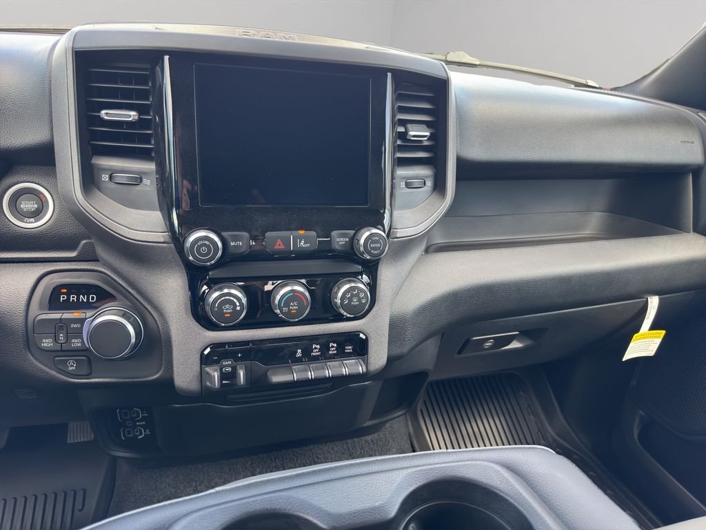 New 2026 Bright White Clearcoat RAM Tradesman image 29