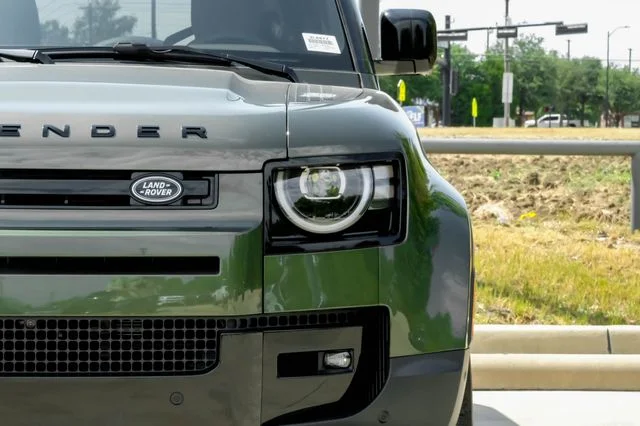 New 2026 Woolstone Green Metallic Land Rover S image 58