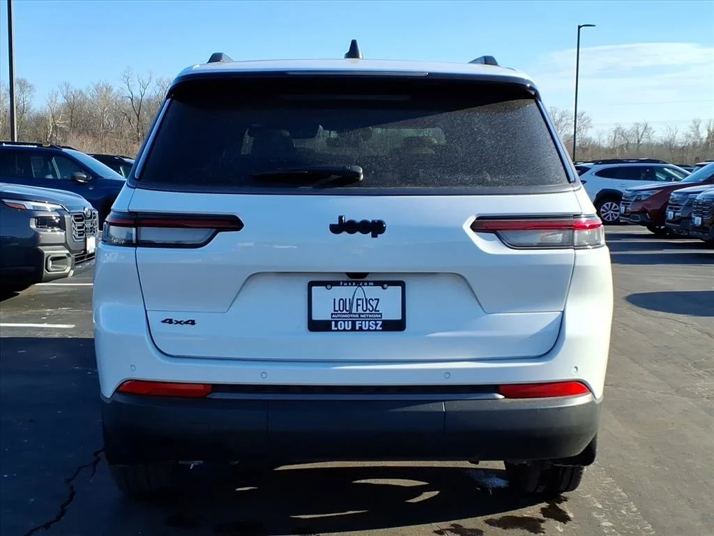 New 2026 Bright White Clearcoat Jeep Limited image 21