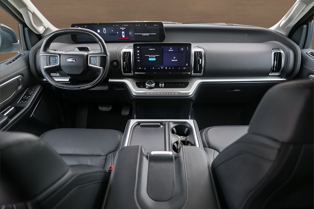 Used 2025 Black Ford Platinum image 23