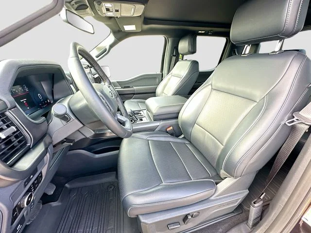 Used 2025 Black Ford Lariat image 21
