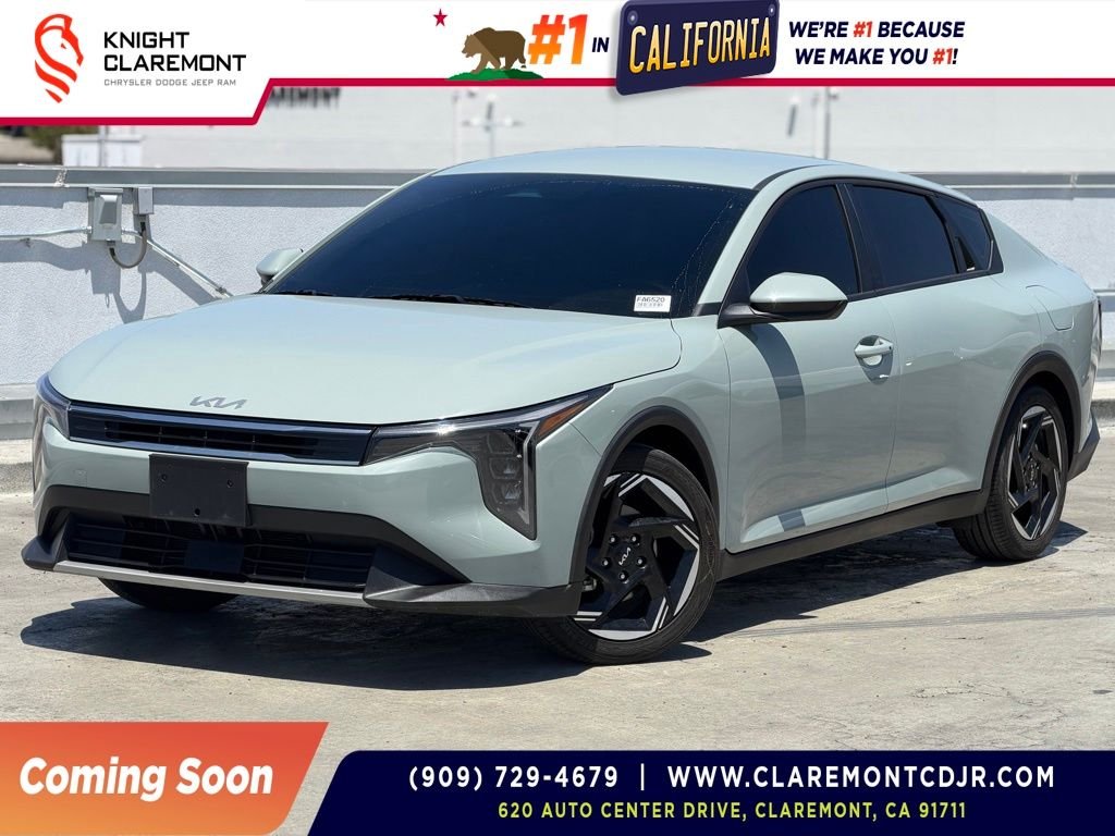 2025 Kia K4 EX AT's photo