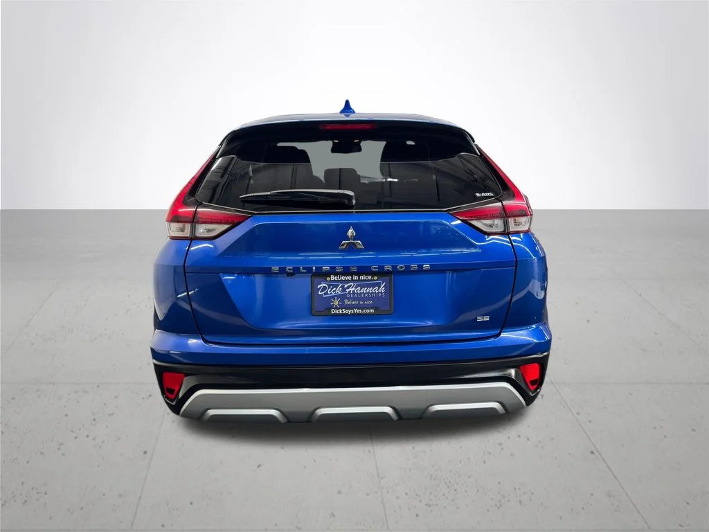 Used 2024 Blue Mitsubishi SE image 5