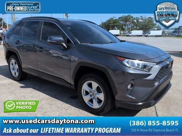 Used 2020 Gray Toyota XLE image 1