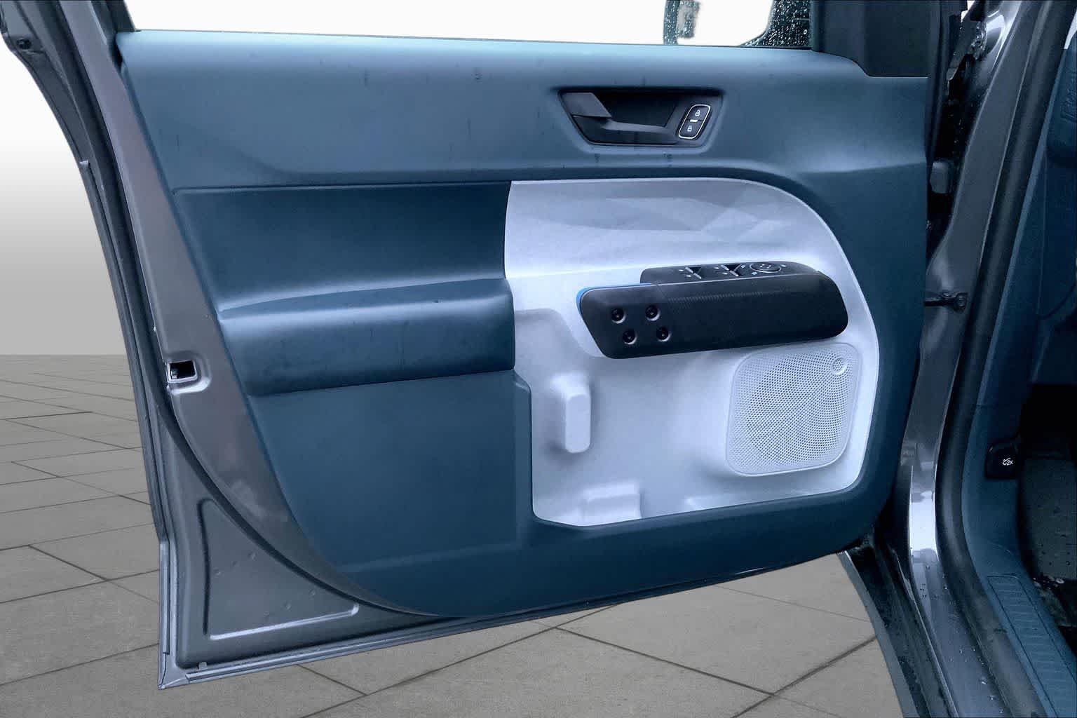 Used 2025 Carbonized Gray Metallic Ford XLT image 21