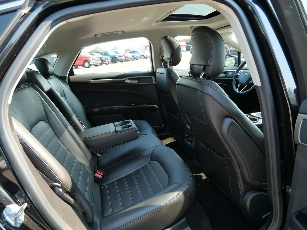 Used 2014 Black Ford SE image 12