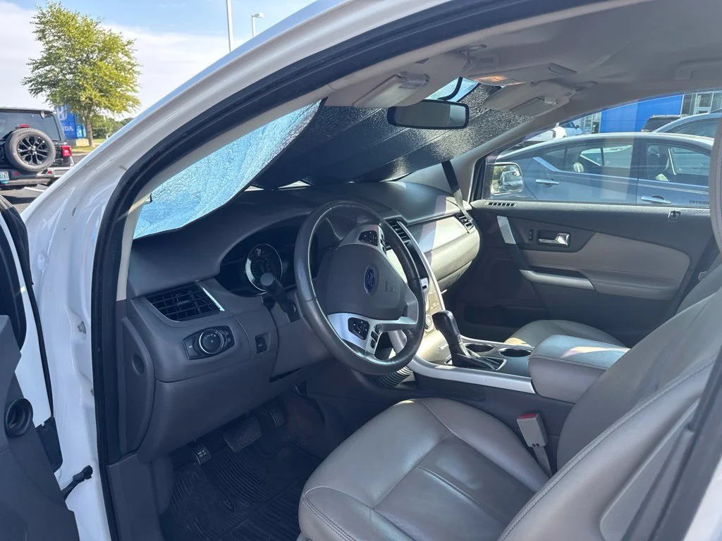 Used 2013 White Ford SEL image 5