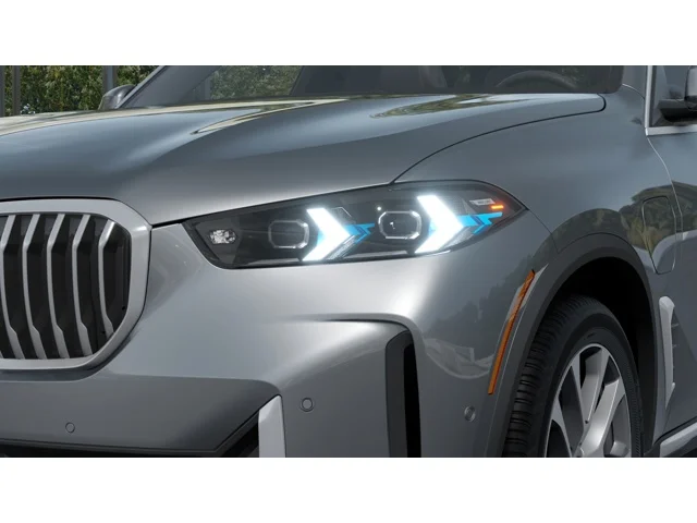 New 2026 Skyscraper Grey Metallic BMW xDrive50e image 6