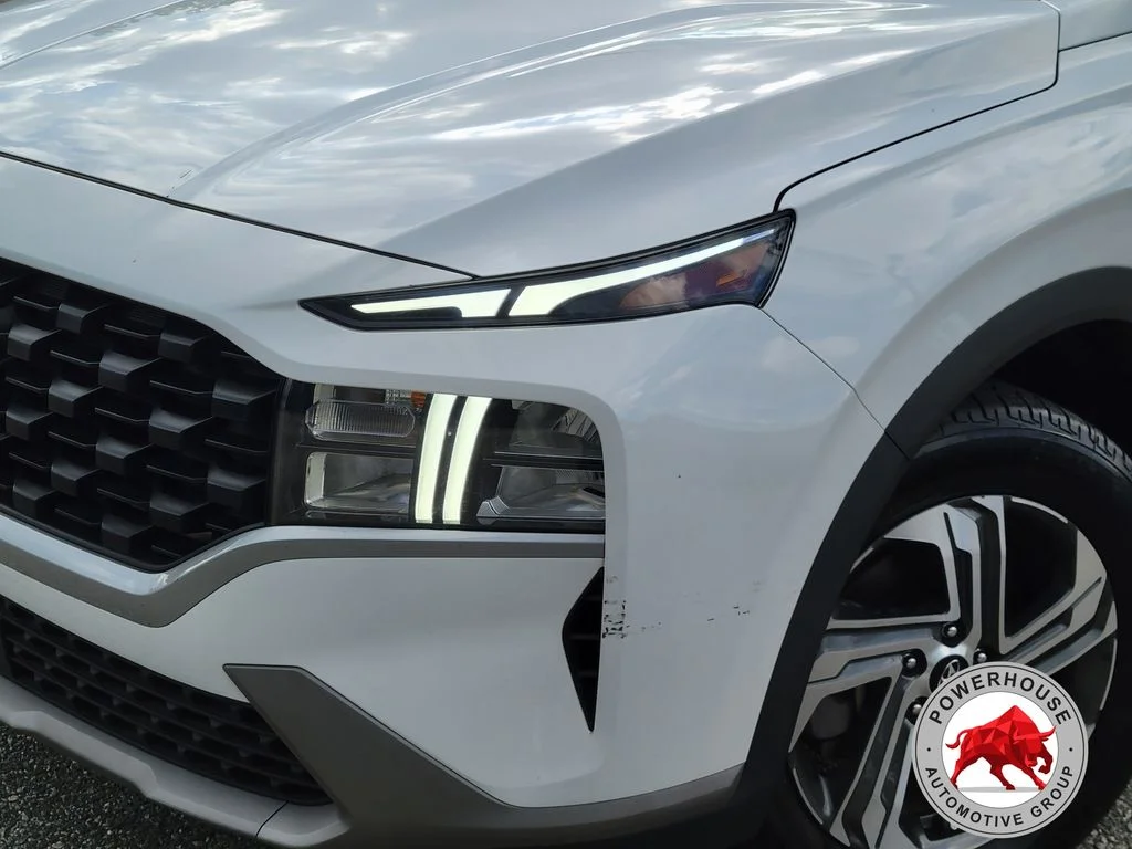 Used 2023 White Hyundai SEL image 11
