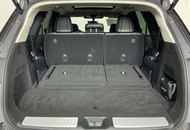 Certified Used 2023 Gray INFINITI PURE image 24