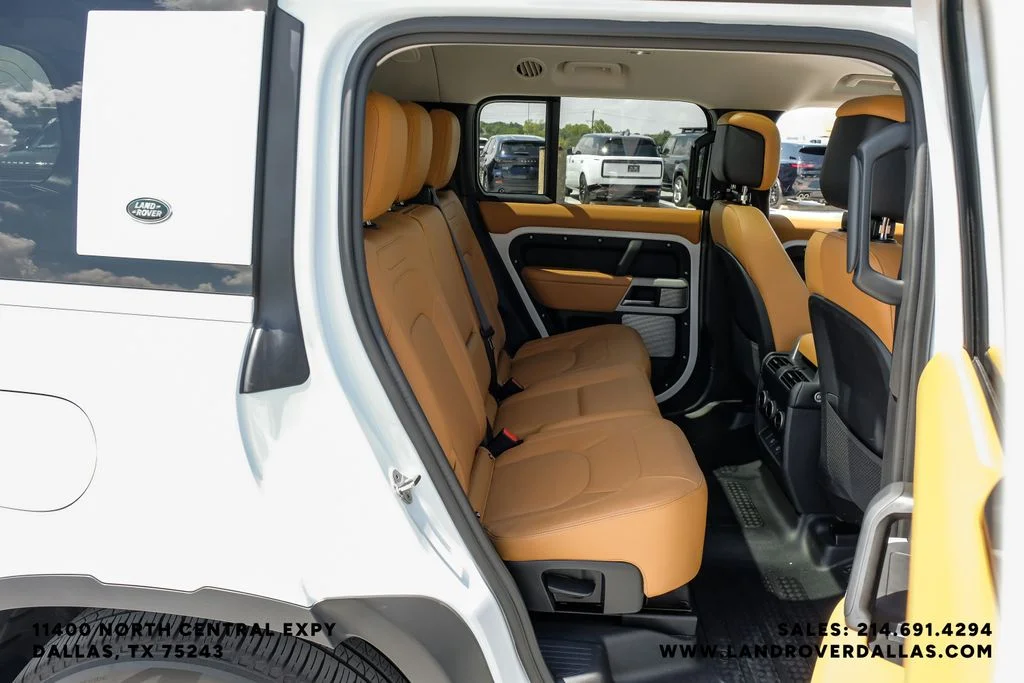 Used 2024 Fuji White Land Rover S image 45