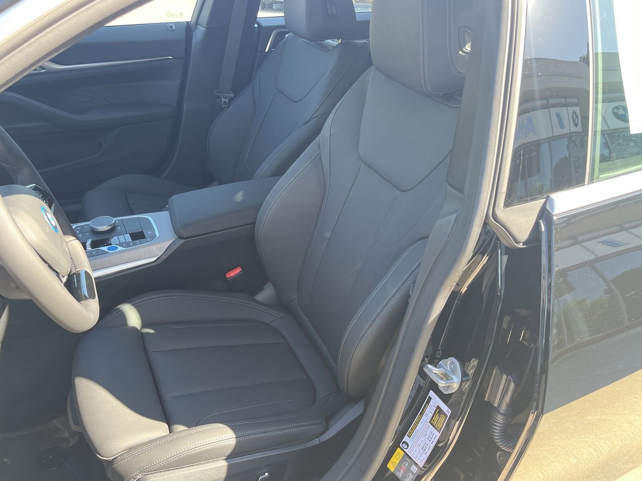 2025 BMW i4 40 - Photo 14