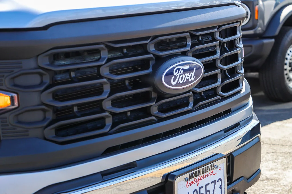 Used 2024 Silver Ford XL image 6