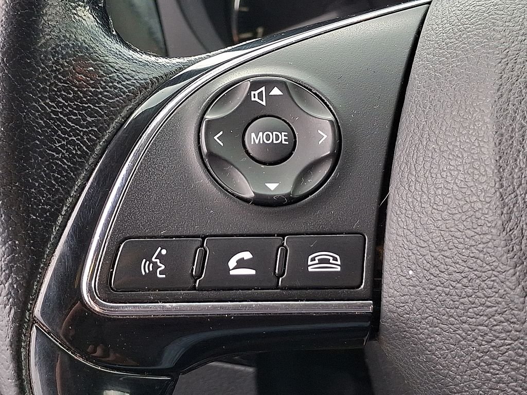 Used 2016 Black Mitsubishi  image 16