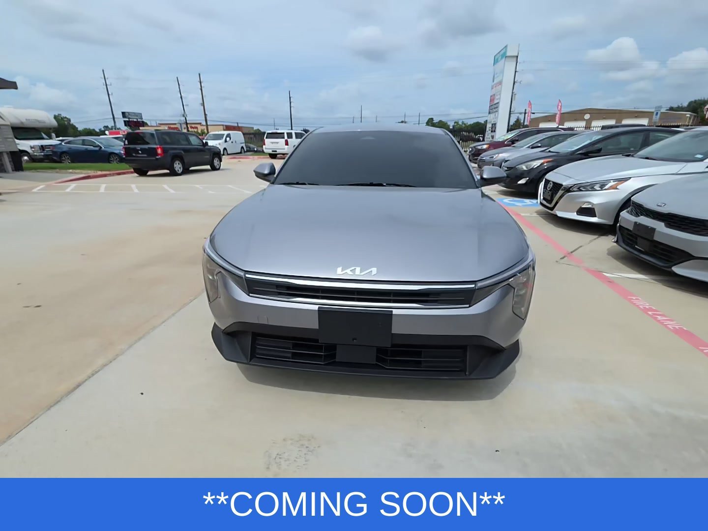 Used 2025 Gray Kia LXS image 1
