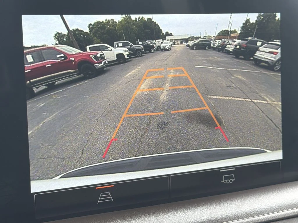 2023 GMC Yukon SLT - Photo 29