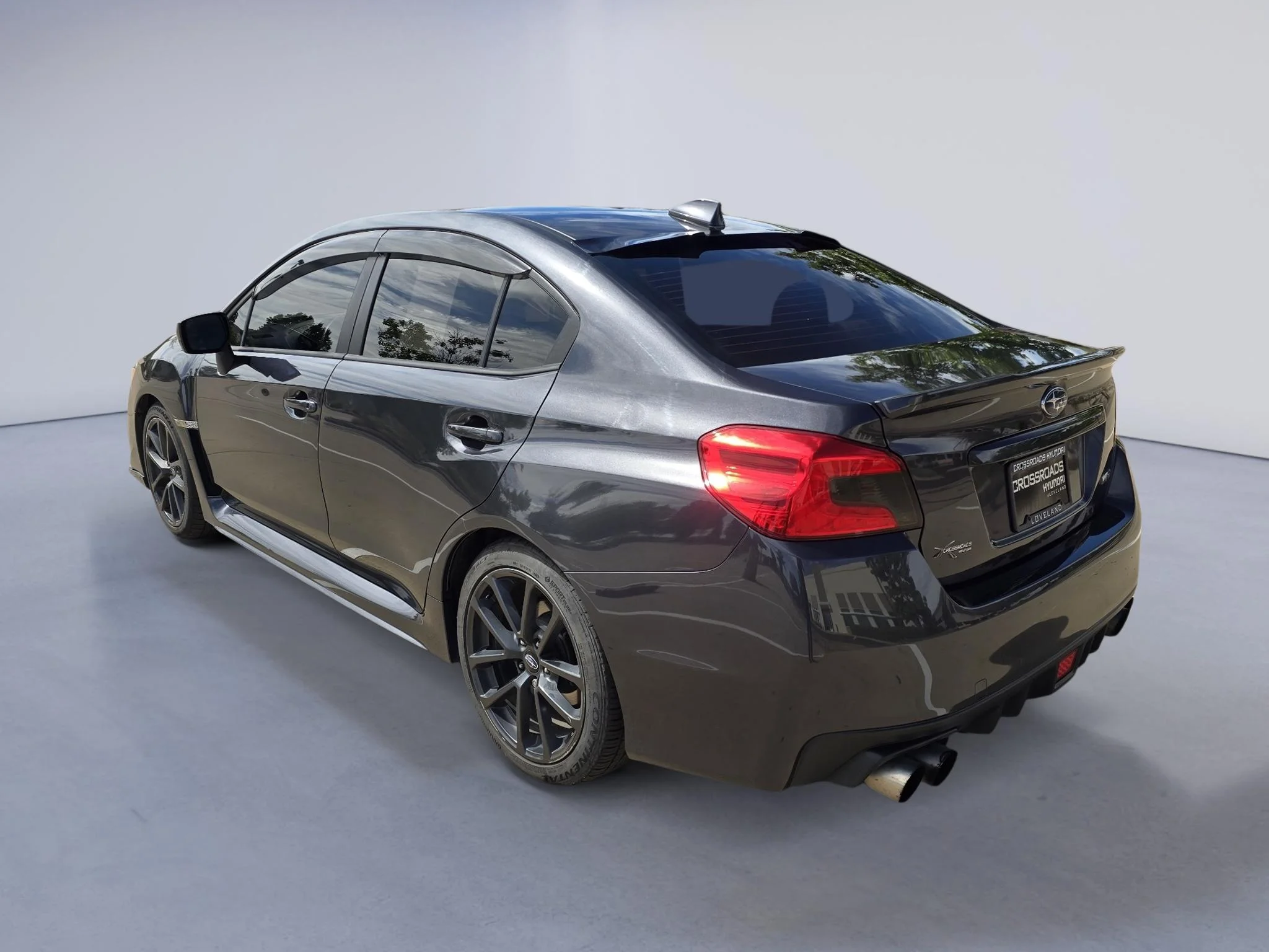 Used 2018 Dark Gray Metallic Subaru Premium image 3