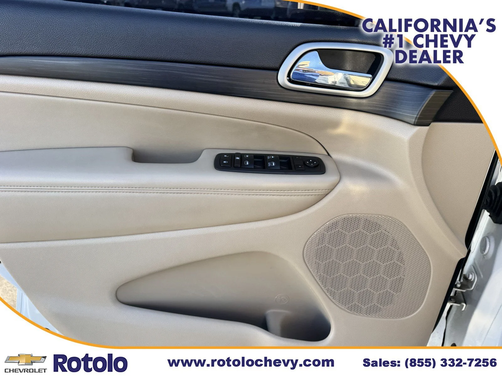 Used 2022 Bright White Clearcoat Jeep Laredo E image 15