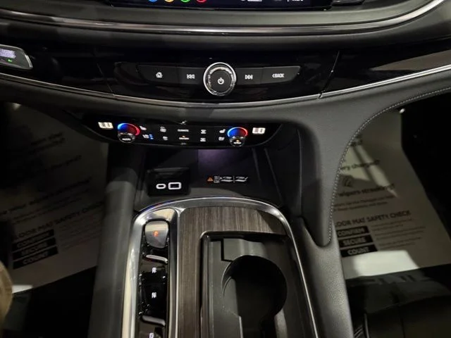 Used 2024 White Frost Buick Avenir image 20