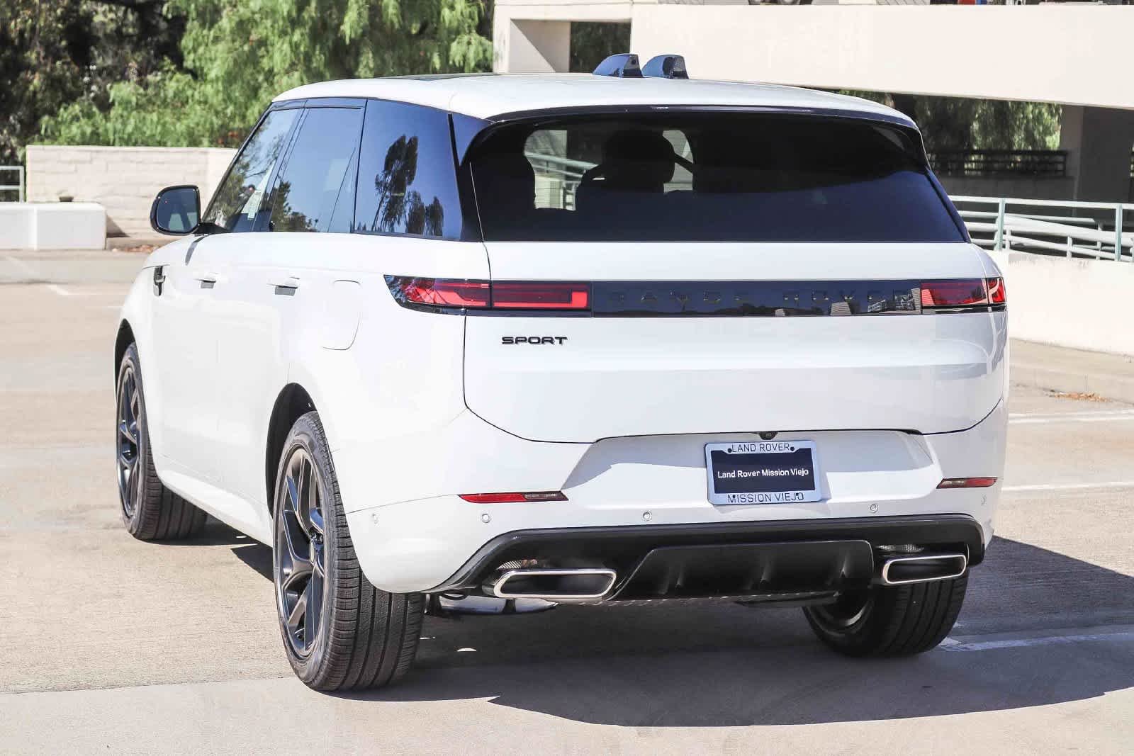 New 2027 Fuji White Land Rover Battersea Edition image 6