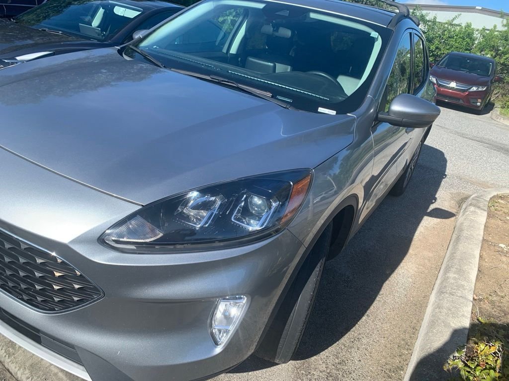 Used 2022 Silver Ford SEL image 2