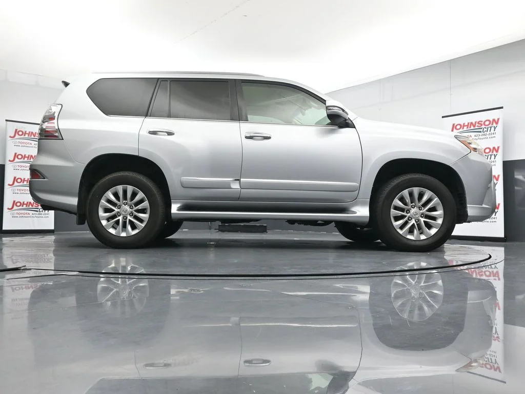 Used 2019 Silver Lexus 460 image 38