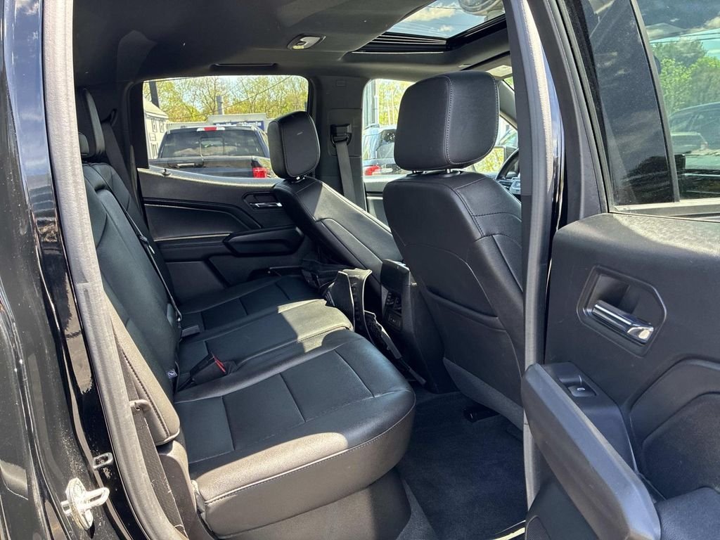Used 2023 Black GMC Elevation image 10