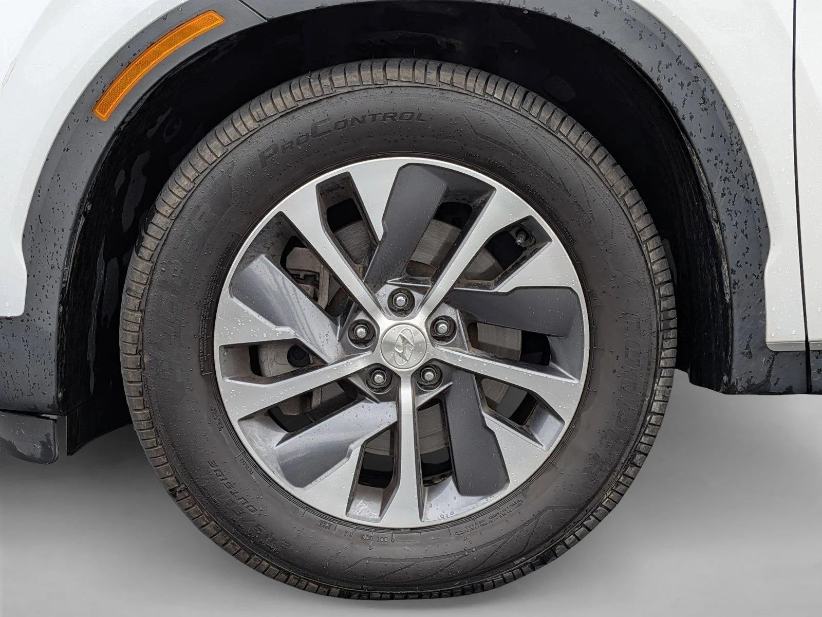 Used 2022 Hyper White Hyundai SEL image 25