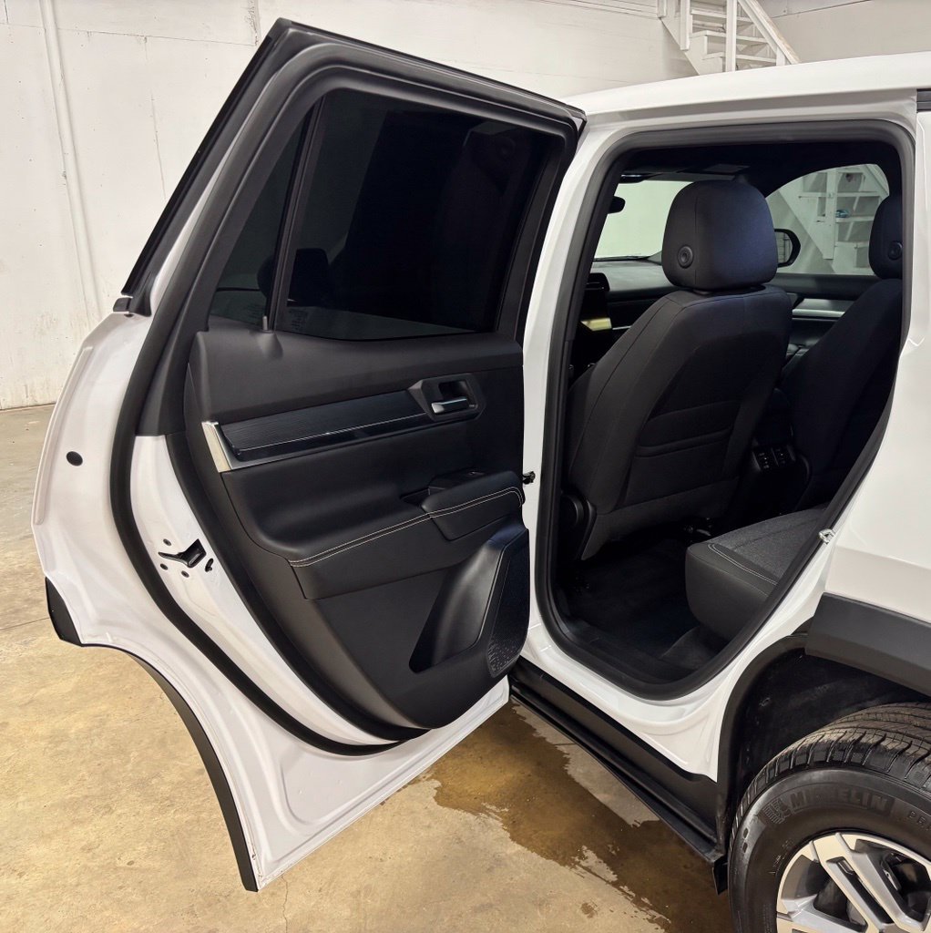 Used 2026 White GMC Elevation image 23