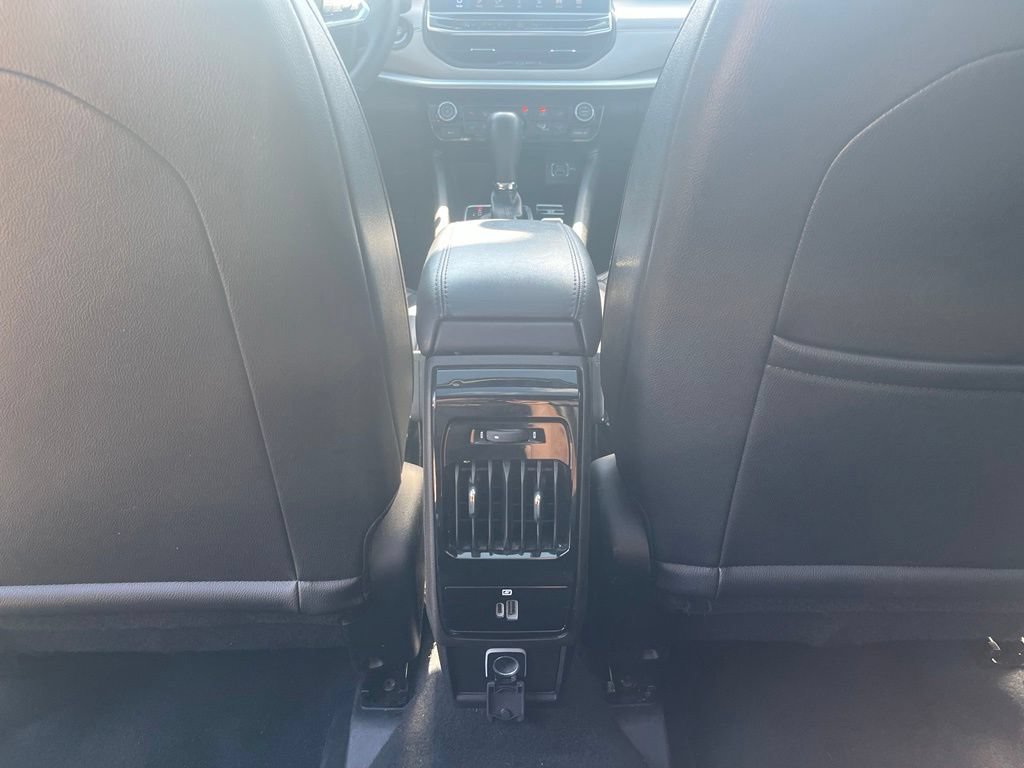 Photo 32