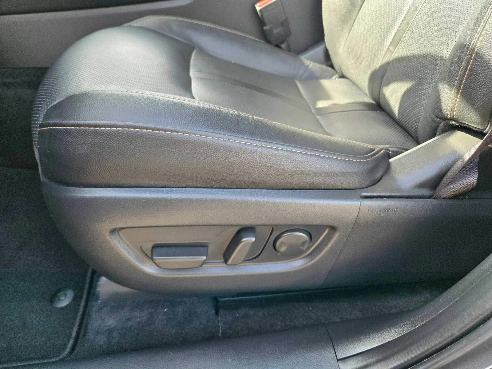 Certified Used 2024 Machine Gray Metallic Mazda Preferred image 19