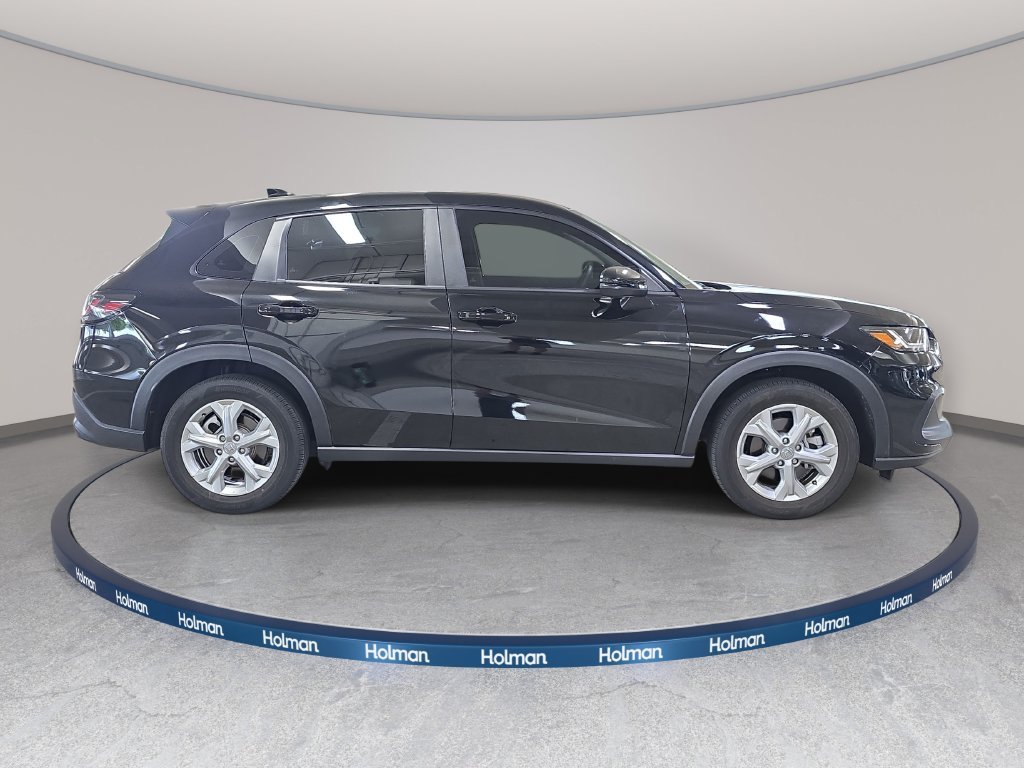 Used 2025 Black Honda LX image 5