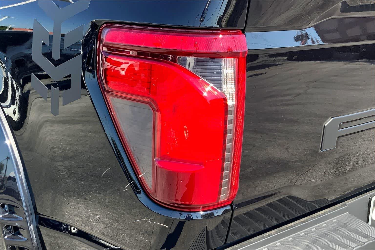New 2026 Agate Black Metallic Ford XLT image 11
