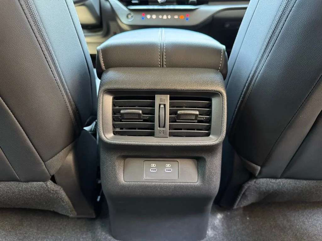 2025 Nissan Murano SV - Photo 22
