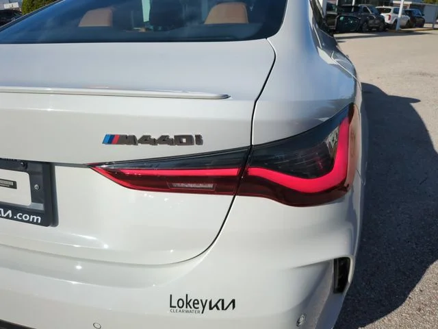 Used 2021 White BMW M440i xDrive image 7