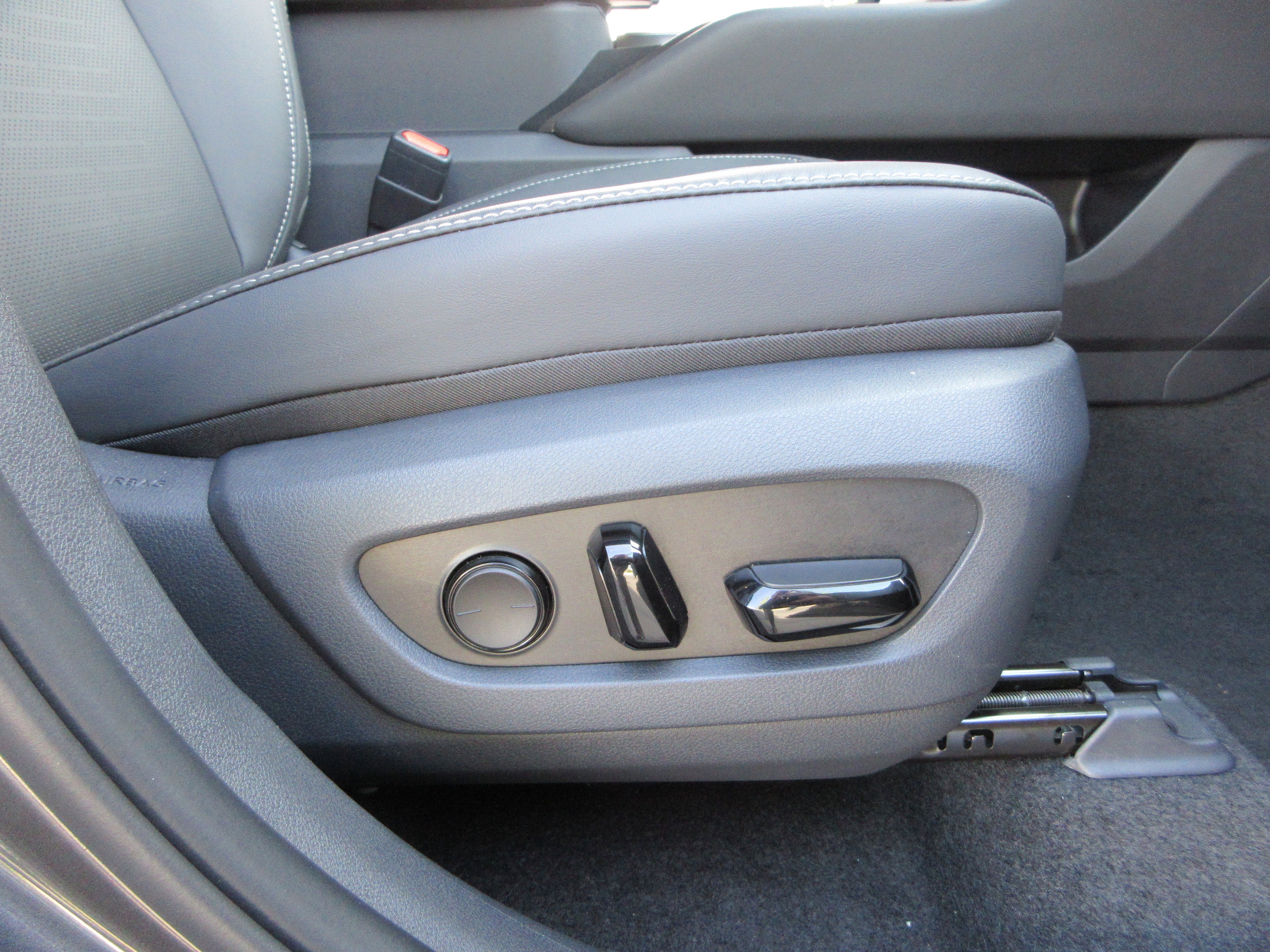New 2026 Cloudburst Gray Lexus PREMIUM AWD image 29