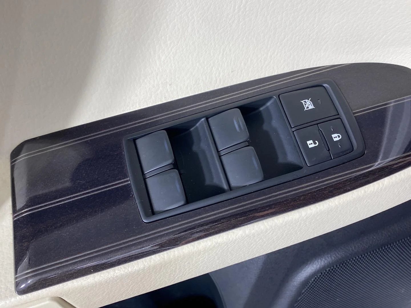 Used 2020 Starfire Pearl Lexus GX 460 Premium image 13
