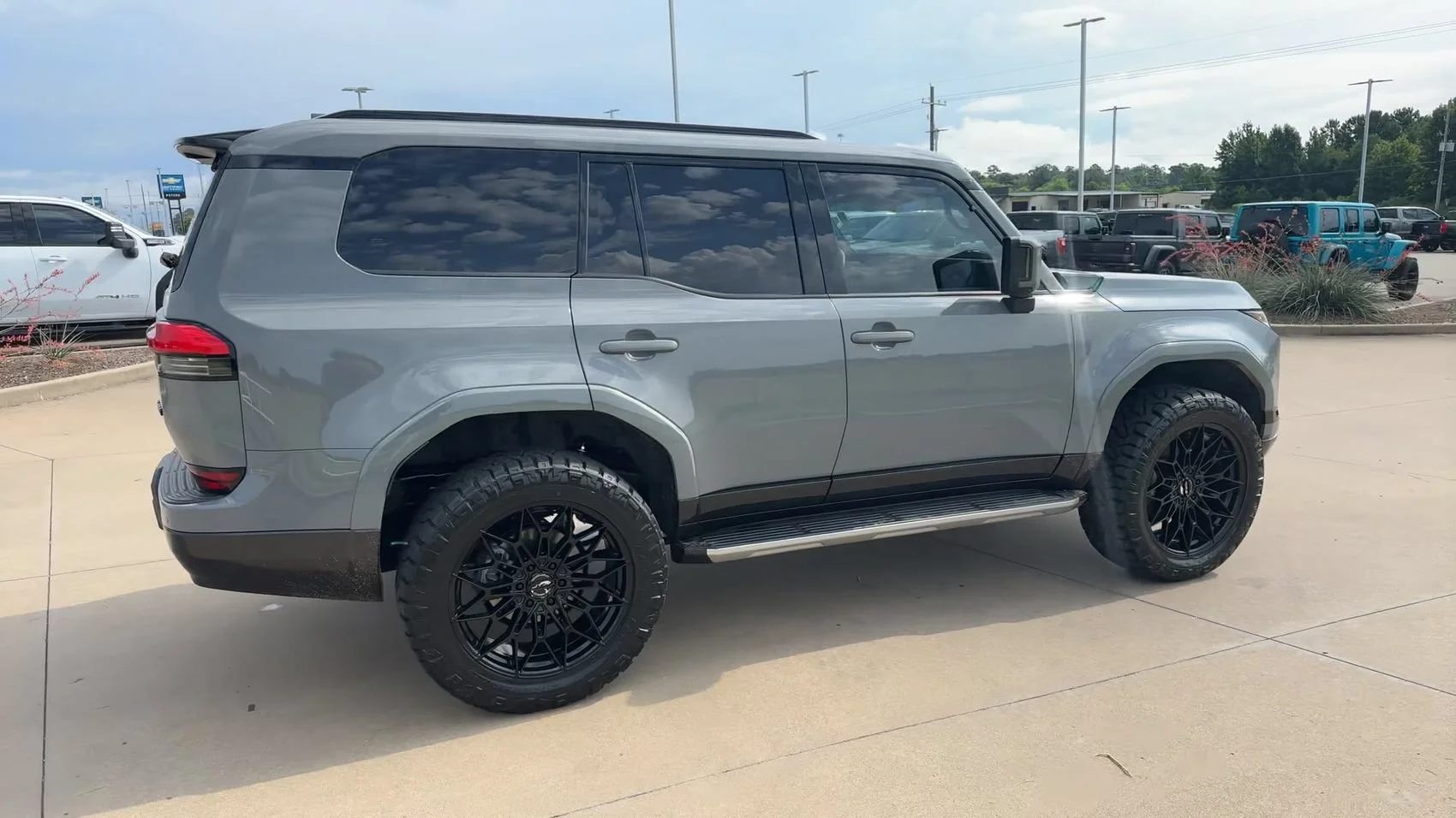 Used 2024 Incognito Lexus GX 550 Premium+ image 9