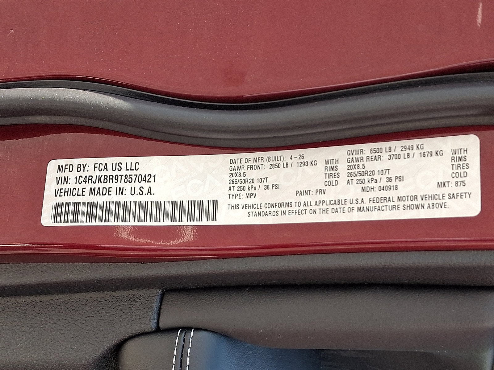 New 2026 Velvet Red Pearl-Coat Exterior Paint Jeep Limited image 18