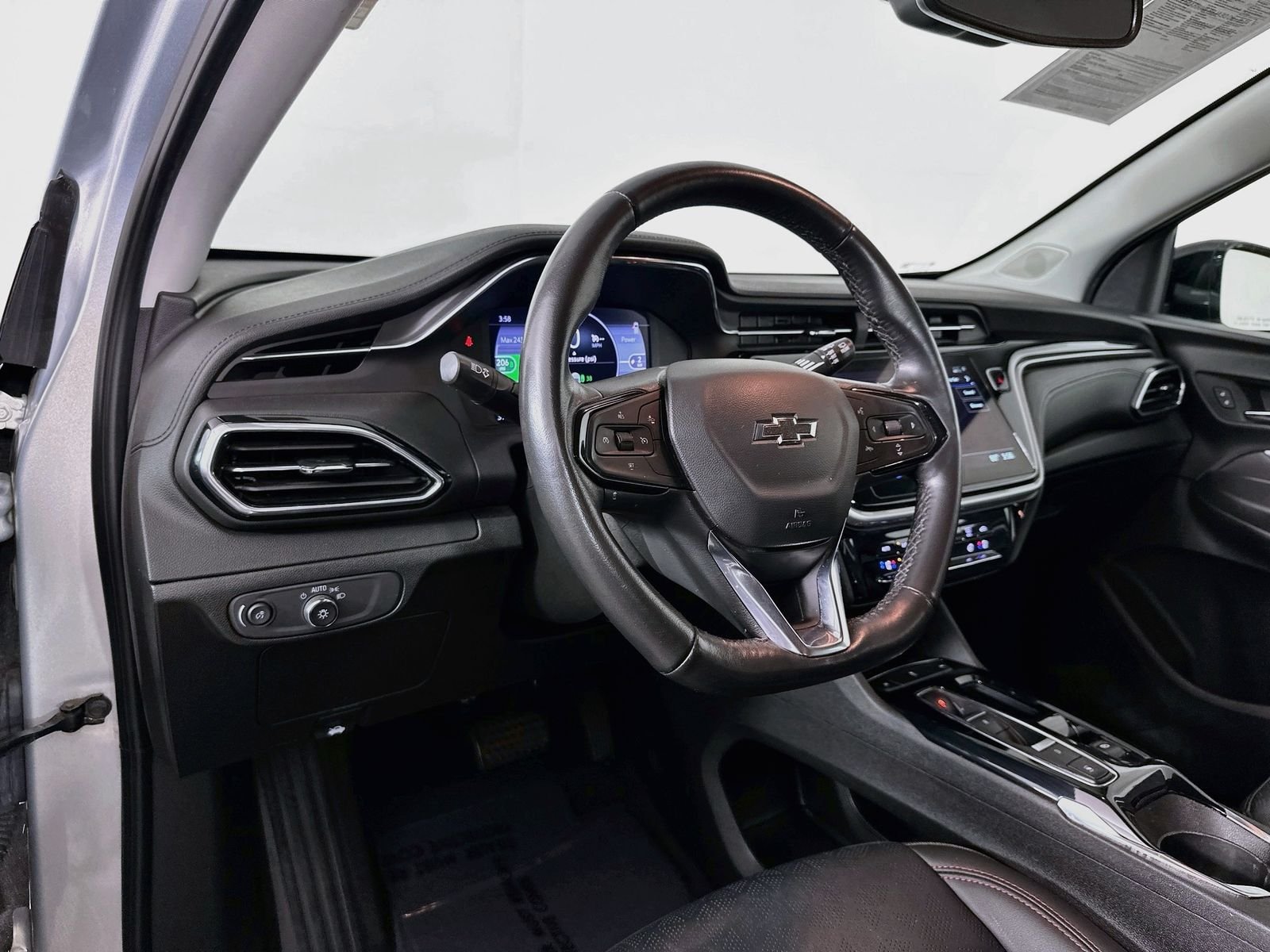 Used 2023 Silver Flare Metallic Chevrolet LT image 10