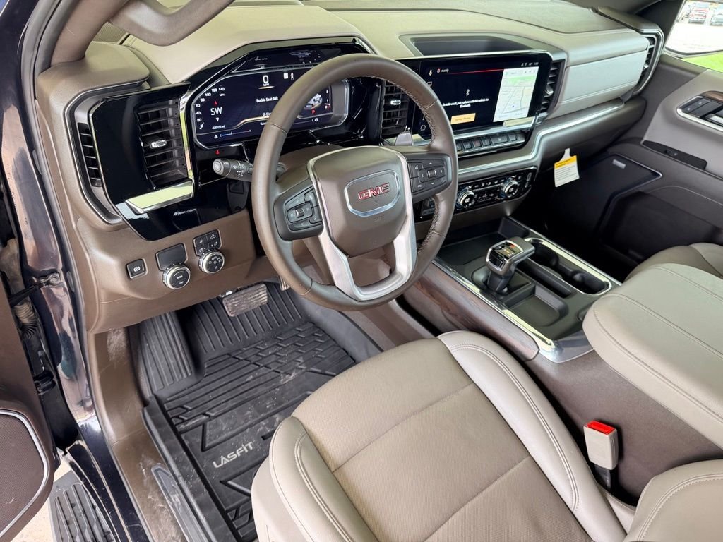 Used 2025 Silver GMC SLT image 13