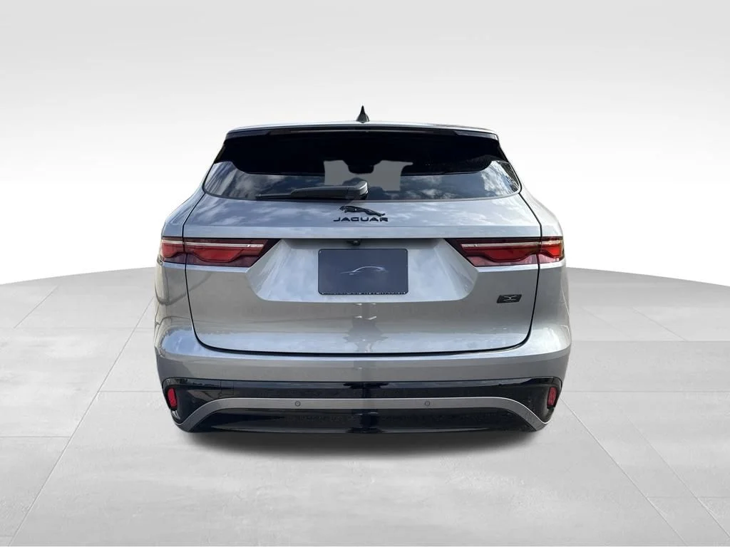 2026 Jaguar F-Pace R-Dynamic S - Photo 8