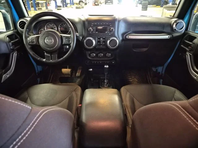 Used 2017 Clearcoat Jeep Unlimited Sahara image 14