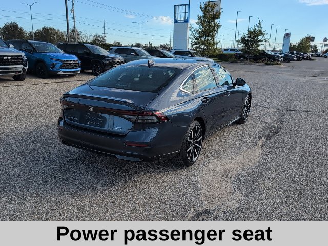 2025 Honda Accord Hybrid Touring - Photo 17