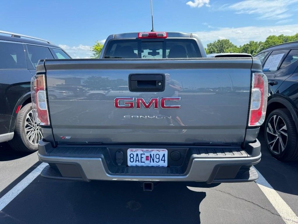 Used 2021 Gray GMC Elevation image 3