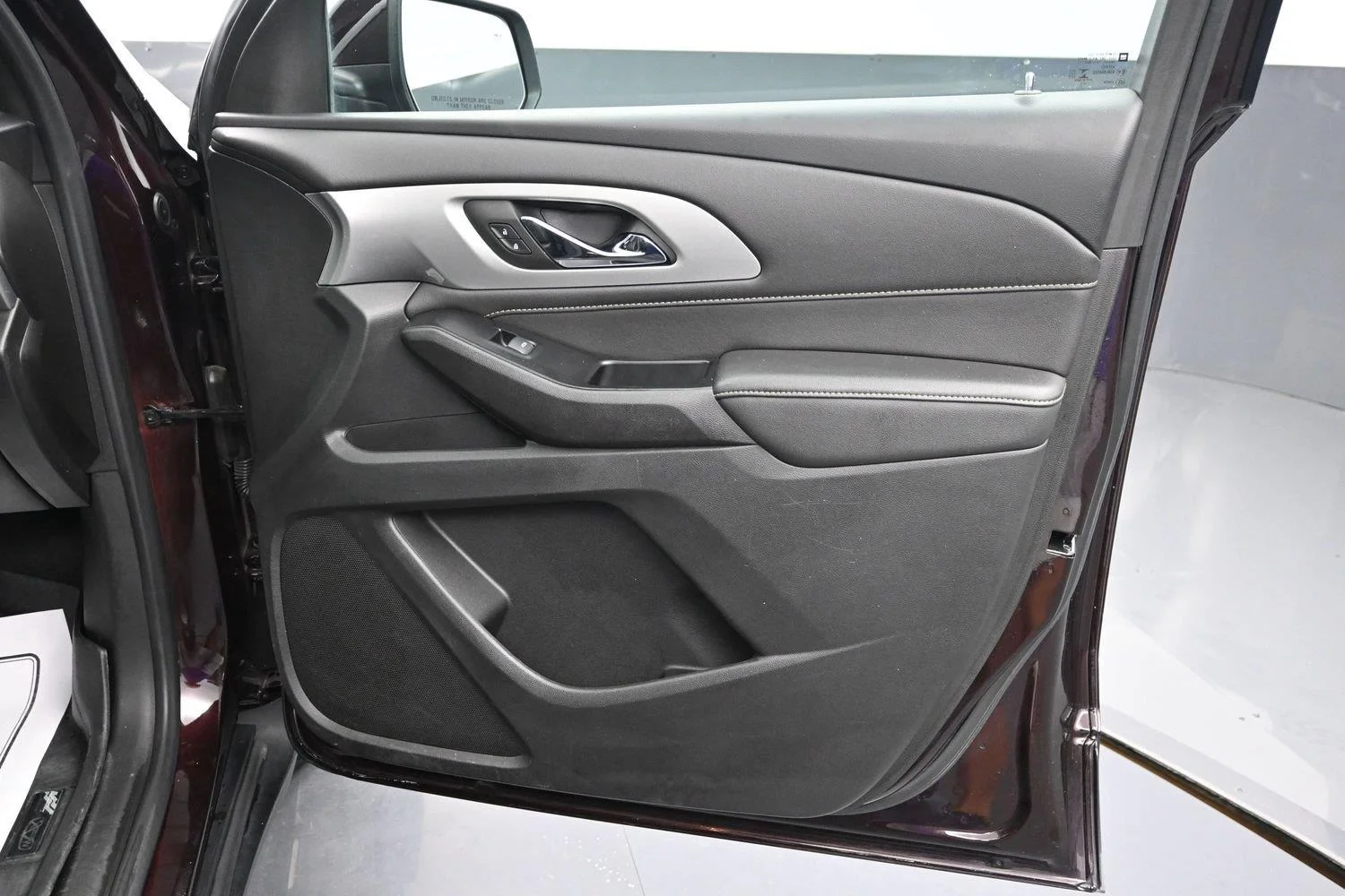 Used 2022 Black Cherry Metallic Chevrolet LT Leather image 9